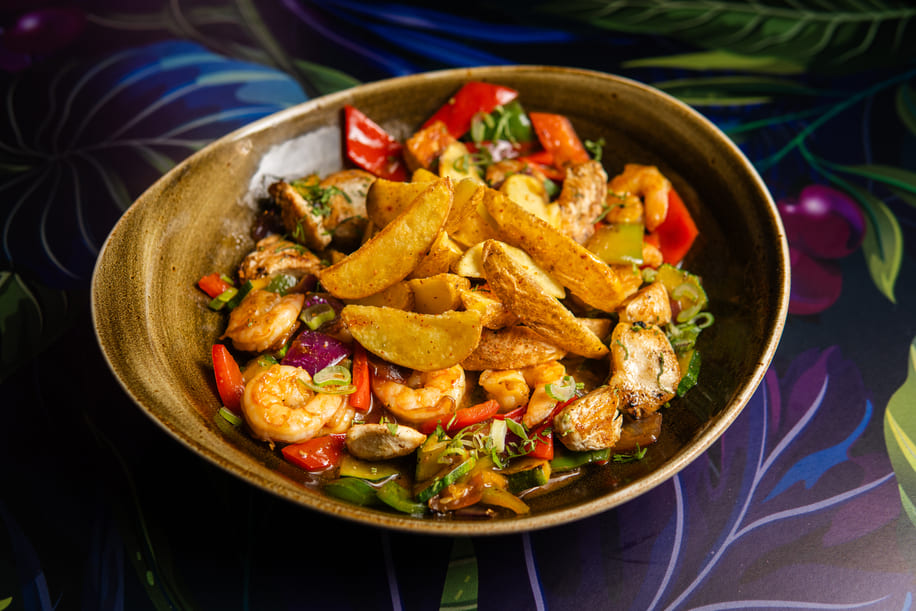 Ebi Tori Saltado